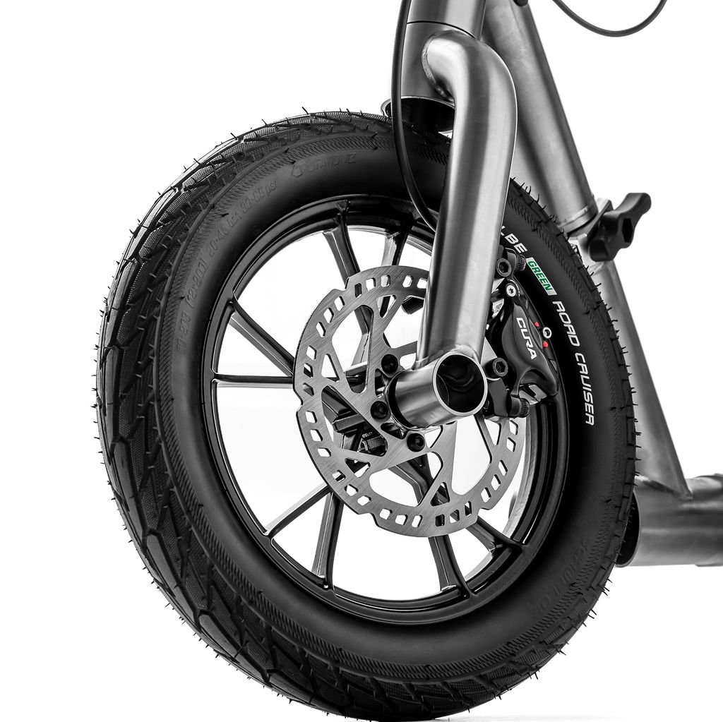 The T9's lefty fork