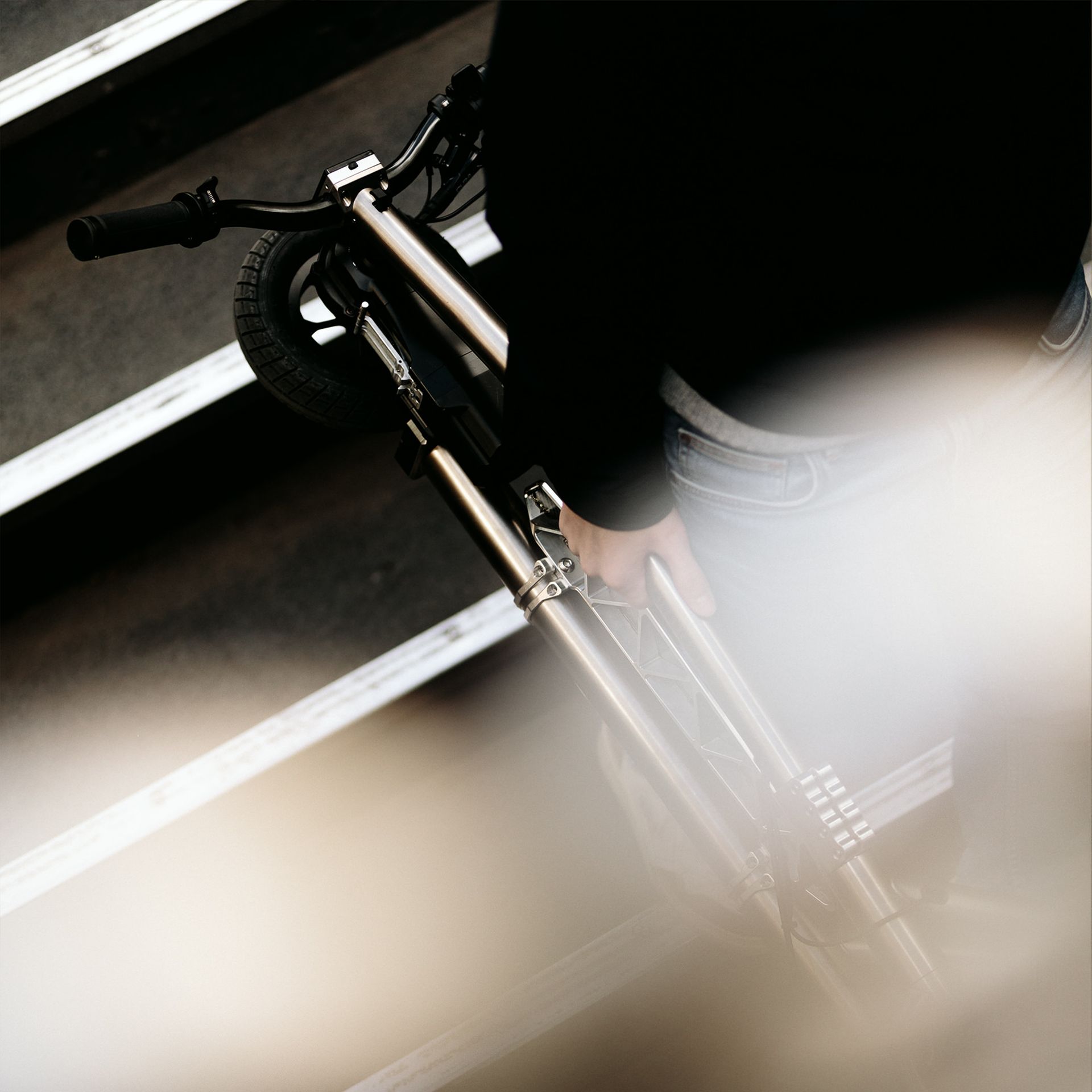 The Urban Native T9 being carried effortlessly